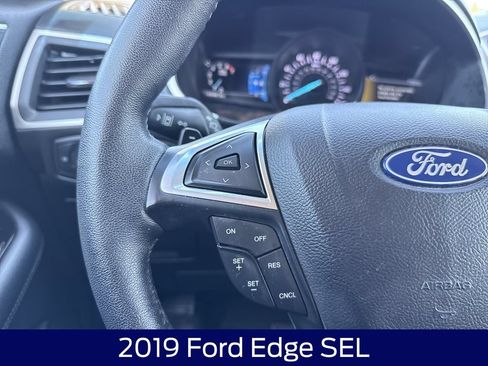 Used 2019 Ford Edge SEL w/ Equipment Group 201A AWD/4WD image 20