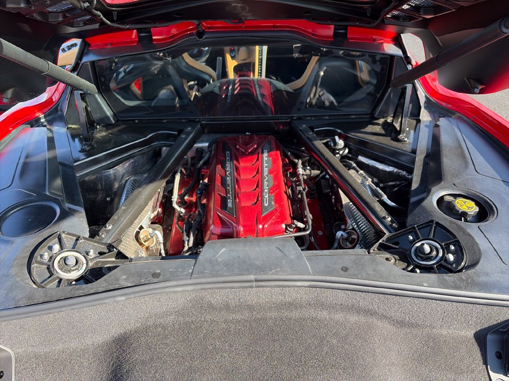 Used 2022 Chevrolet Corvette Stingray Preferred Cpe w/ Battery Protection Package RWD image 27