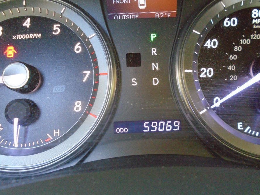 Used 2010 Lexus ES 350 w/ Preferred Accessory Package FWD image 9