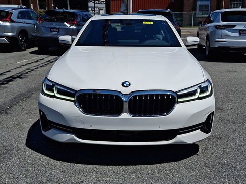 Used 2022 BMW 530i xDrive AWD/4WD image 2