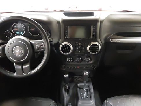 Used 2014 Jeep Wrangler Unlimited Sahara w/ Max Tow Package image 32