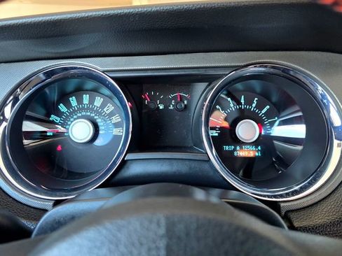 Used 2012 Ford Mustang Coupe RWD image 15