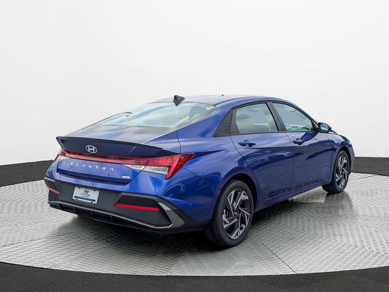 New 2025 Hyundai Elantra SEL FWD image 6