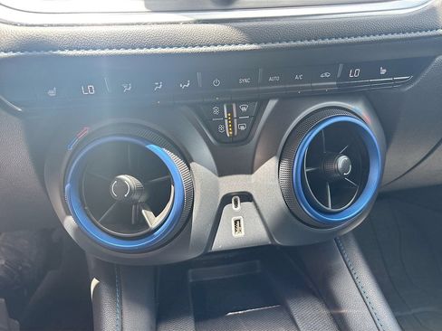 Used 2024 Chevrolet Blazer RS FWD image 16
