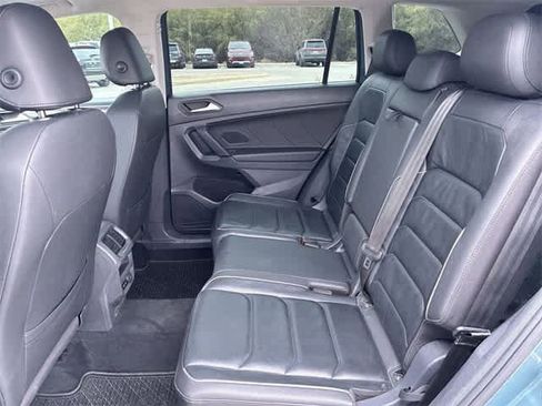 Used 2019 Volkswagen Tiguan SEL Premium image 21