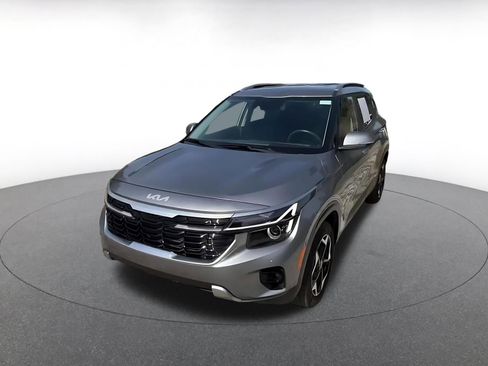 Used 2025 Kia Seltos S FWD image 7