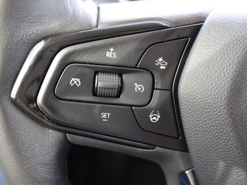 Certified 2023 Chevrolet Bolt EUV Premier w/ Sun & Sound Package image 20