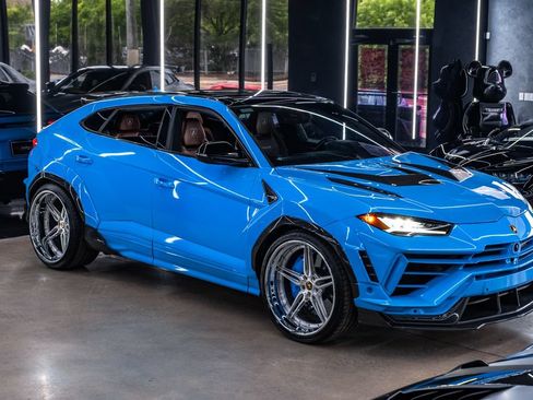 Used 2023 Lamborghini Urus S AWD/4WD image 1