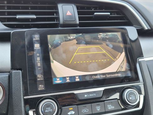Used 2018 Honda Civic EX image 15