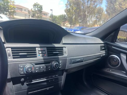 Used 2013 BMW M3 Convertible RWD image 11