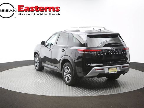 Used 2023 Nissan Pathfinder SL AWD/4WD image 65