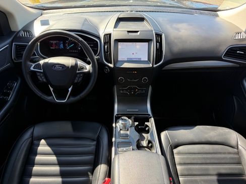 Used 2020 Ford Edge SEL image 18