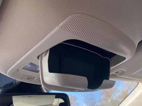 Used 2024 Ford Edge SEL image 32