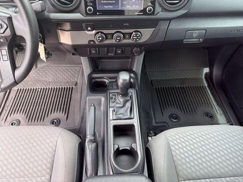 Used 2023 Toyota Tacoma SR RWD image 10