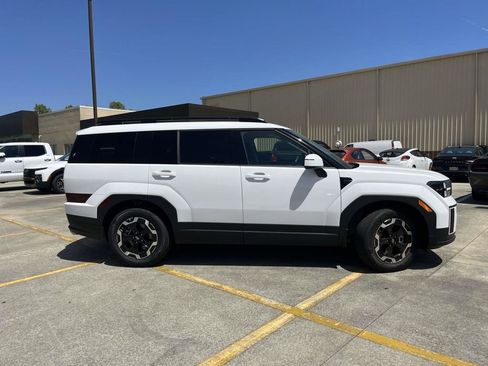 New 2026 Hyundai Santa Fe SEL FWD image 3