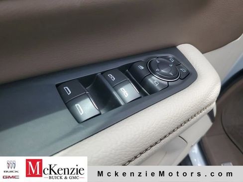 New 2026 GMC Yukon XL Denali w/ Denali Reserve Package AWD/4WD image 9