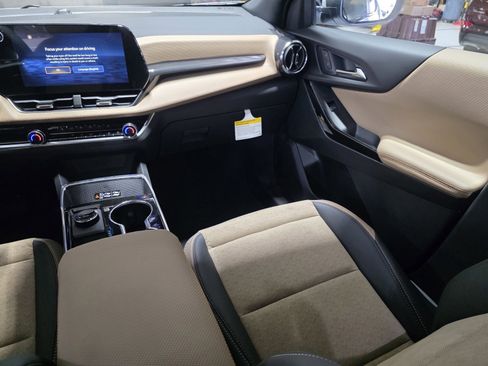 New 2026 Chevrolet Equinox ACTIV image 16