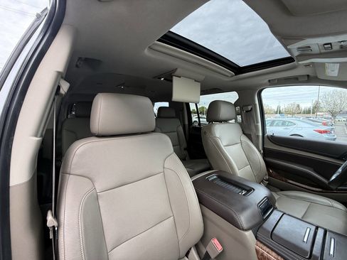 Used 2016 Chevrolet Suburban LTZ image 27