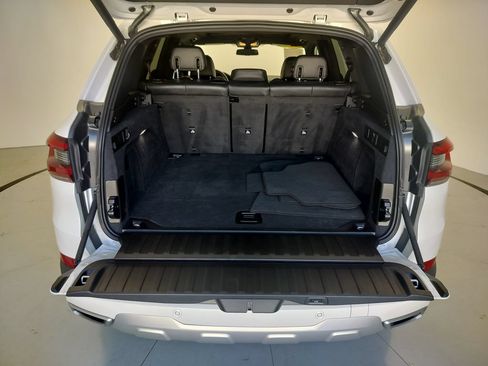 Used 2019 BMW X5 xDrive40i AWD/4WD image 21