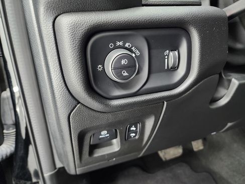 Used 2023 RAM 1500 Big Horn image 41