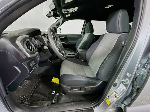 Certified 2022 Toyota Tacoma TRD Off-Road image 20