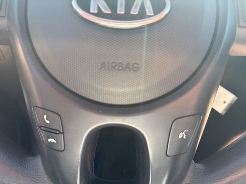 Used 2010 Kia Soul + w/ Denim Special Edition Pkg FWD image 20