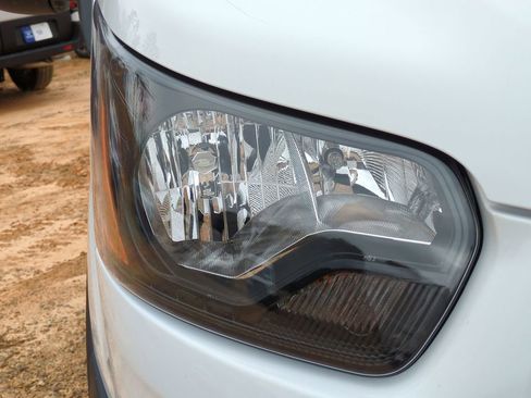 New 2026 Ford Transit 250 148 Medium Roof w/ Load Area Protection Package image 10