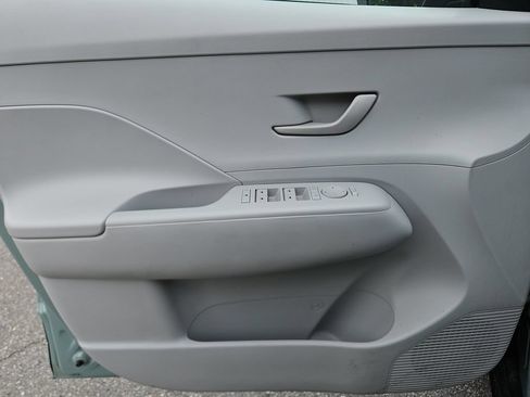 Used 2024 Hyundai Kona SEL FWD image 23