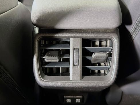 Used 2019 Lexus UX 200 FWD image 28