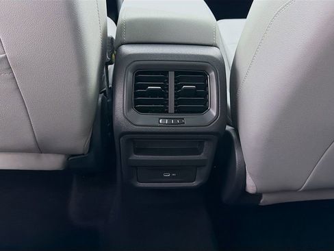 Used 2023 Volkswagen Taos SE w/ Panoramic Sunroof Package AWD/4WD image 26