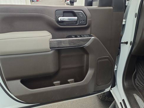 Used 2021 Chevrolet Silverado 2500 LTZ image 13