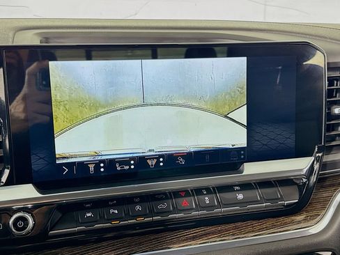 Used 2024 GMC Sierra 1500 Elevation w/ Elevation Premium Package AWD/4WD image 39