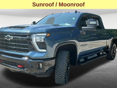 Used 2025 Chevrolet Silverado 2500 LTZ w/ LTZ Plus Package AWD/4WD image 5