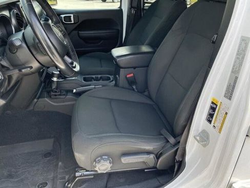 Certified 2022 Jeep Wrangler Unlimited Sport image 9