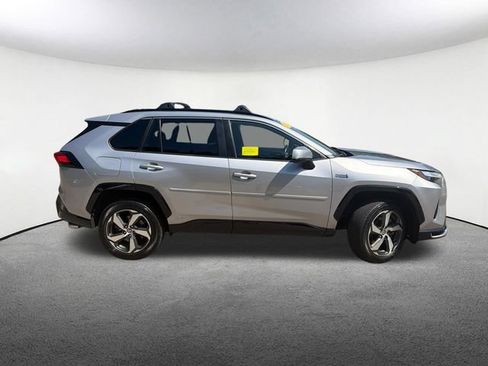 Used 2023 Toyota RAV4 SE w/ Weather & Moonroof Package AWD/4WD image 15