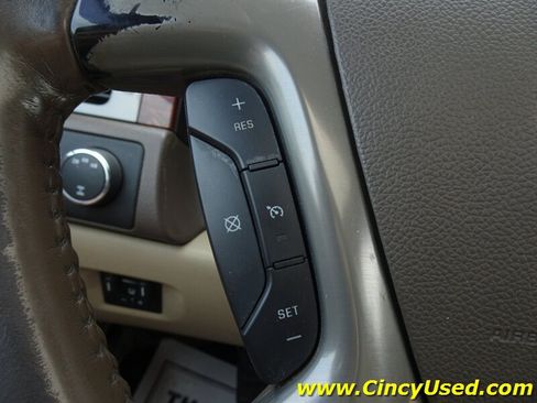 Used 2011 GMC Sierra 3500 SLT w/ SLT Convenience Package AWD/4WD image 23
