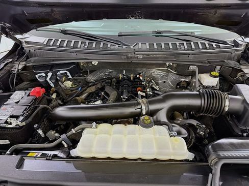 Used 2024 Ford Expedition Max XLT image 33