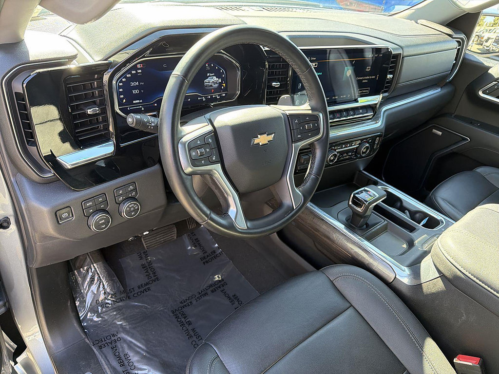 Used 2024 Chevrolet Silverado 1500 LTZ AWD/4WD image 9