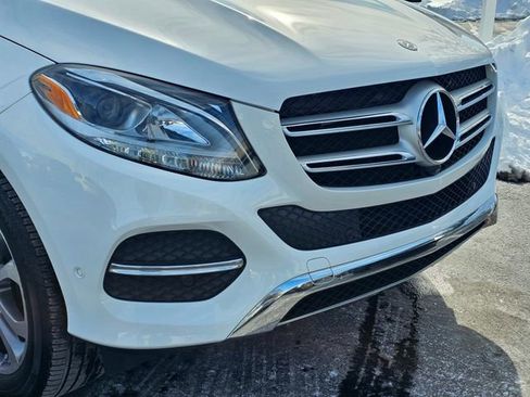 Used 2018 Mercedes-Benz GLE 350 4MATIC image 3