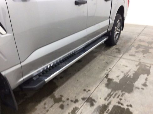 Used 2021 Ford F150 XLT w/ Trailer Tow Package image 9