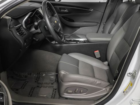 Used 2019 Chevrolet Impala LS image 21