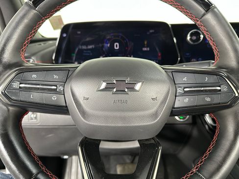 Used 2024 Chevrolet Traverse RS image 5