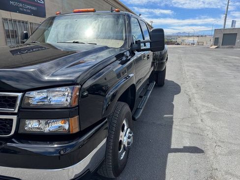 Used 2007 Chevrolet Silverado 3500 LT w/ Heavy-Duty Power Package AWD/4WD image 14