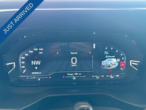 Used 2024 GMC Yukon XL Denali w/ Denali Reserve Package image 15