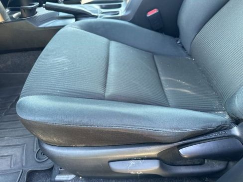 Used 2015 Toyota RAV4 LE FWD image 33