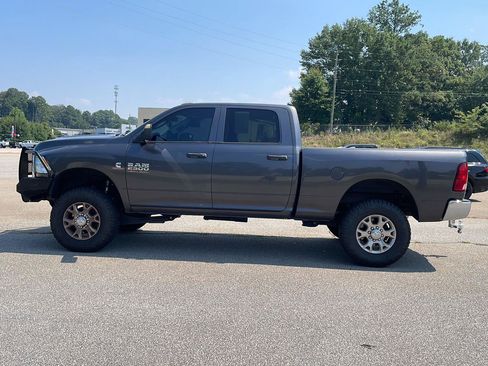 Used 2018 RAM 2500 Tradesman w/ Chrome Appearance Group AWD/4WD image 6