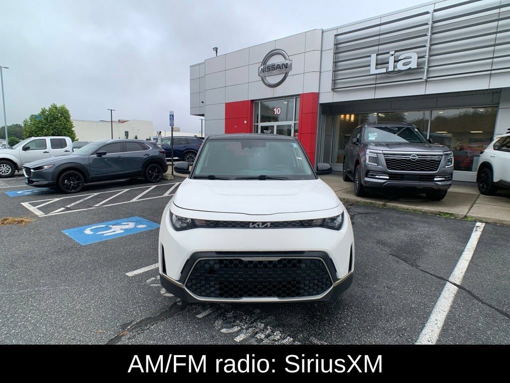 Used 2023 Kia Soul S FWD image 9