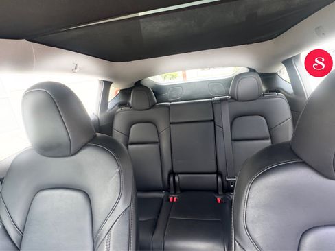 Used 2023 Tesla Model Y Performance image 19