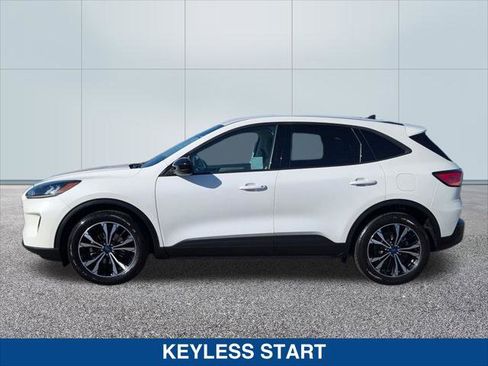 Certified 2022 Ford Escape SE w/ SE Sport Appearance Package image 2