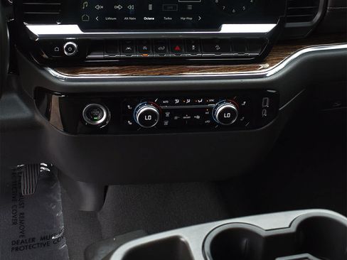 Used 2023 GMC Sierra 1500 Elevation AWD/4WD image 14